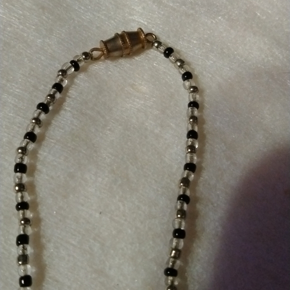 Beautiful Wooden bead necklace 18" NWT (sku 695) - Picture 7 of 7